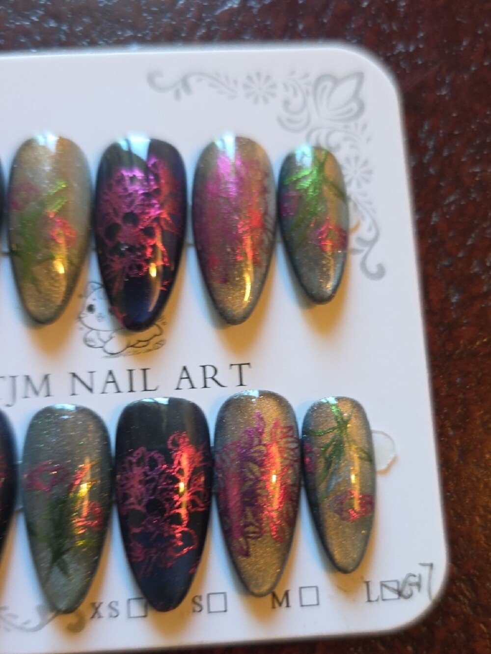 Metallic Black and Multicolor Floral Press-On Set Size Large - Picture 3 of 7